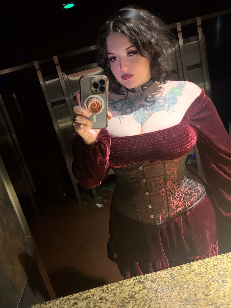 Heavenlee tweet media