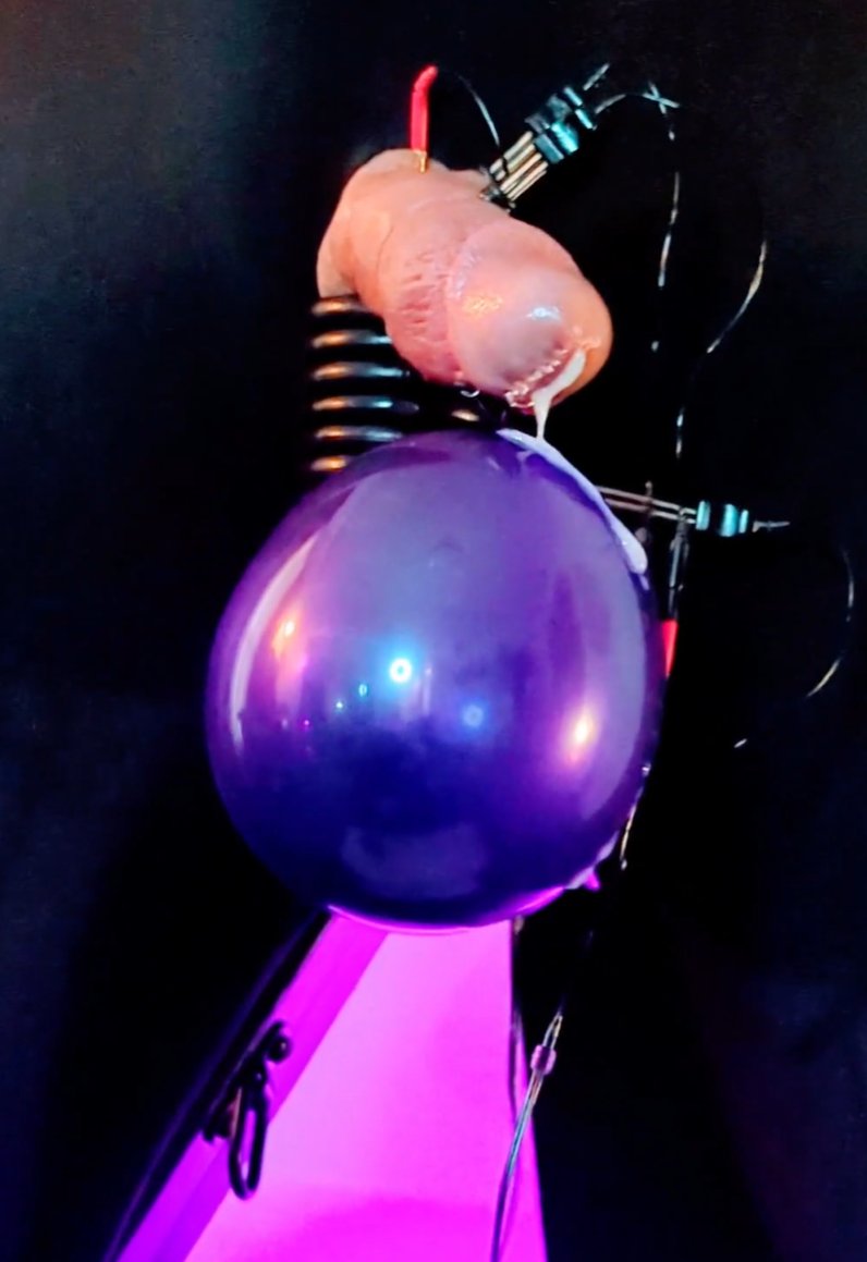 SweetsBWCdrone tweet media