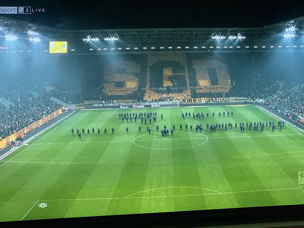 Julian Röpcke🇺🇦 tweet media