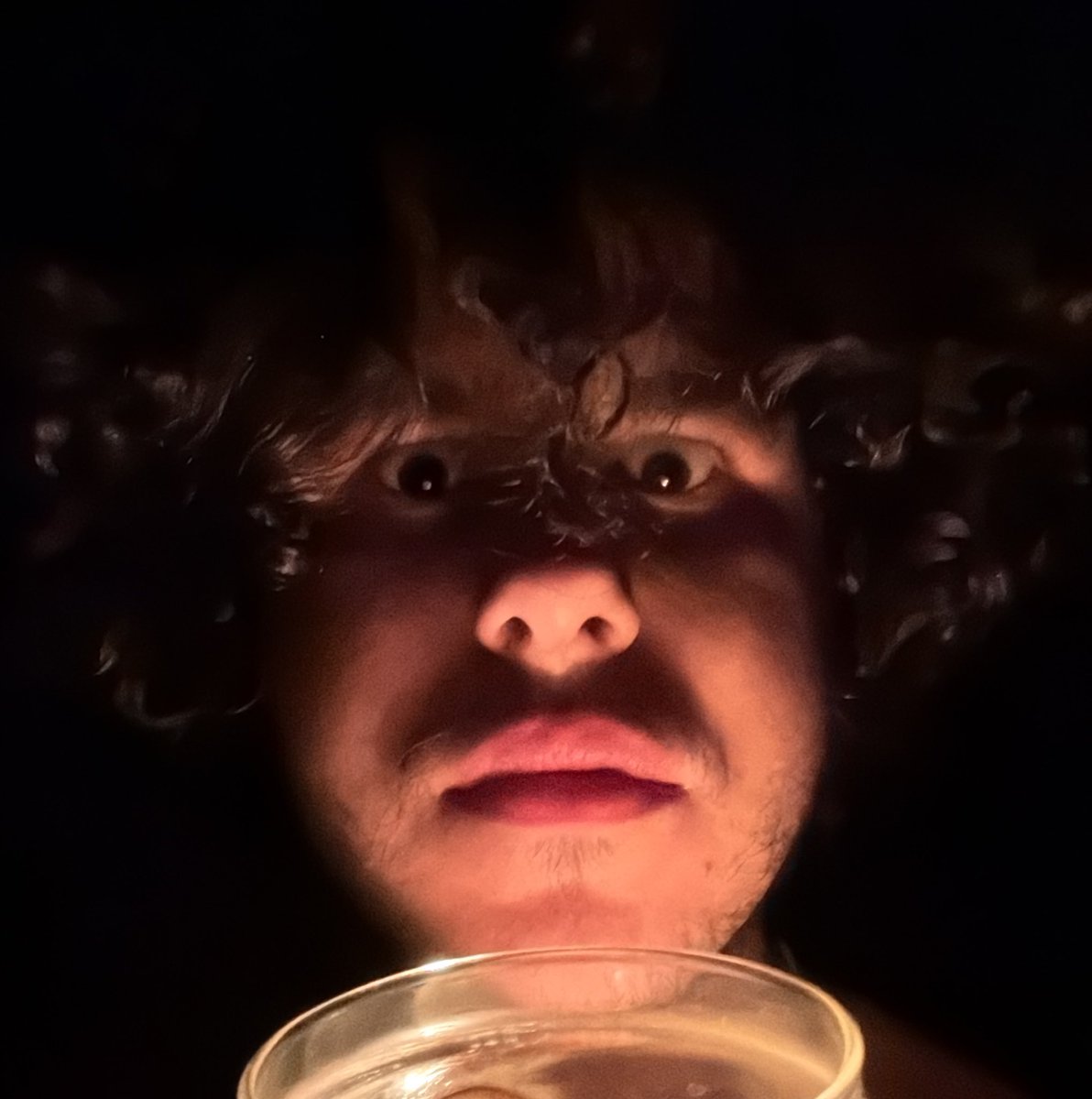 VAROOKUS tweet media