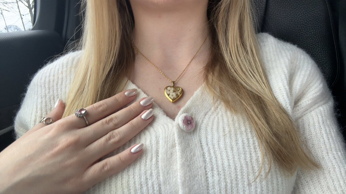 em ☾𖤓 tweet media