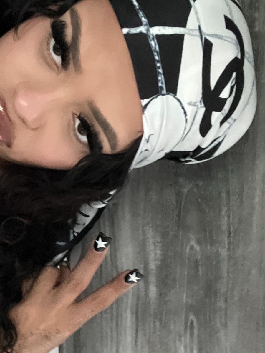 guapanese 🫟 tweet media