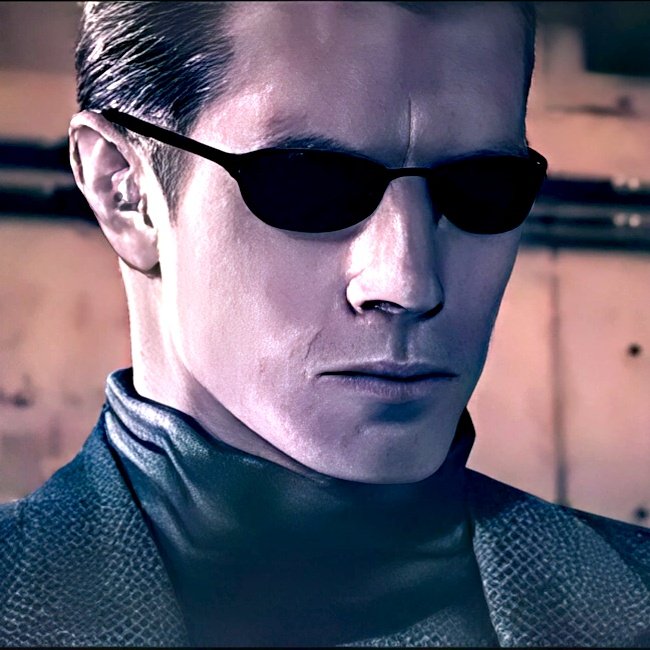 Wesker's Snickers tweet media