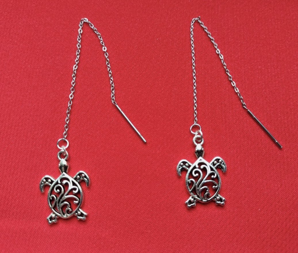 InessaW29's tweet image. ebay.co.uk/itm/1576577952…

Cutest TURTLE EARRINGS Silver Tone Charms Nice Gift Made in UK seller

#MHHSBD #jewellery #turtle #tortoise #ebayseller #giftideas #sea #NatureLovers #art #Present #reptiles #GraduationVibes #smallbusiness #womanownedbiz #womanowned #shopsmall