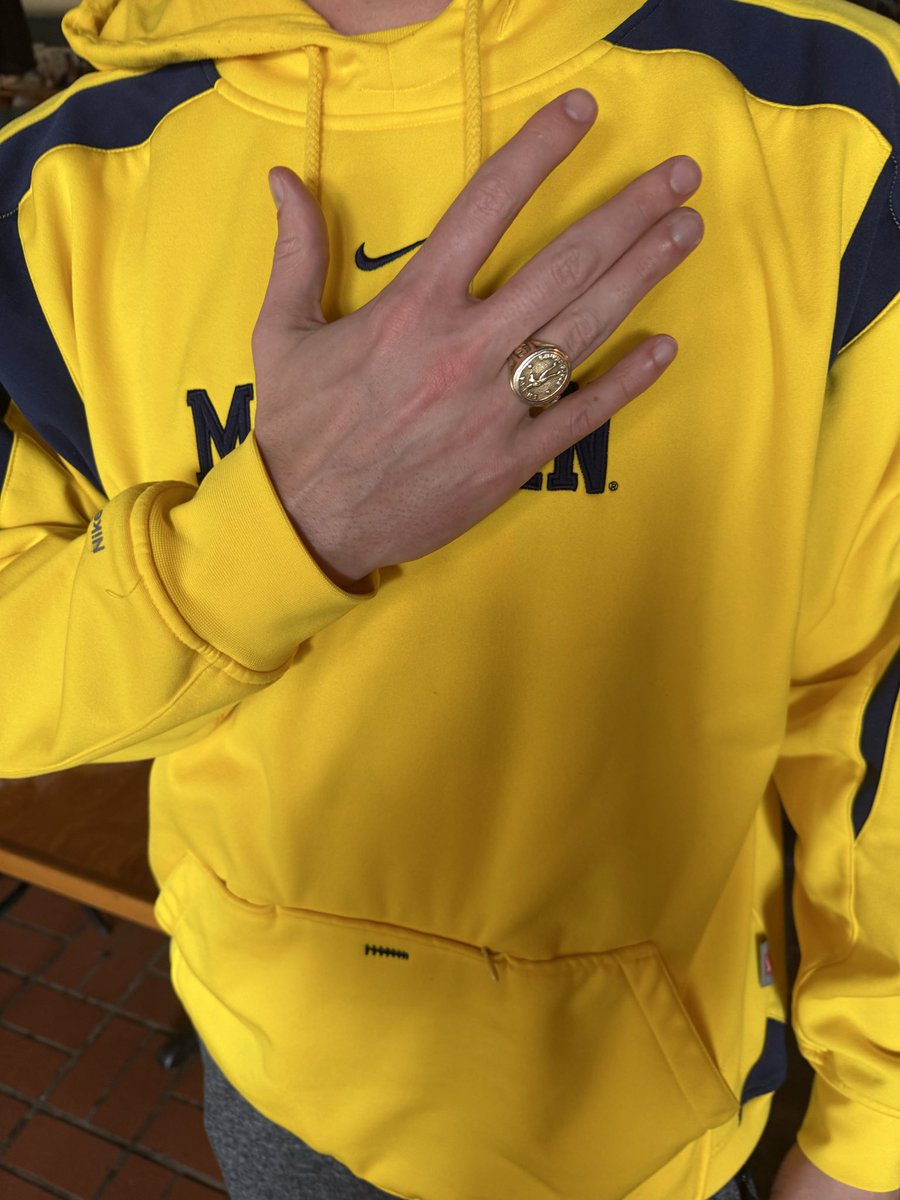 Adam Smith tweet media