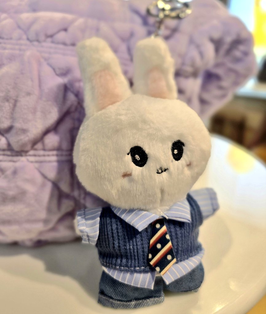 Silhouette 🌅: 🪞🍶💖 tweet media