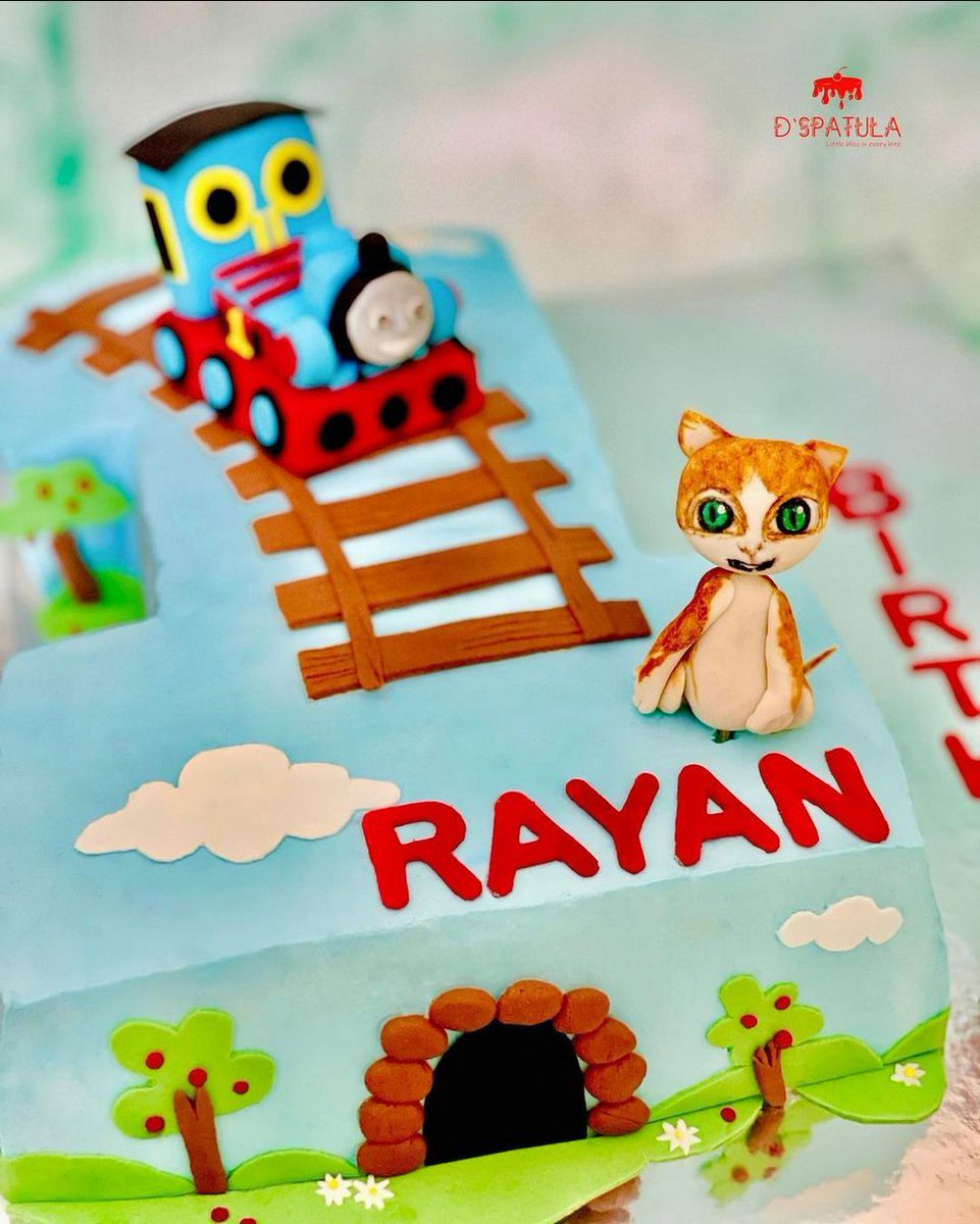 Thomas Cake Bot tweet media