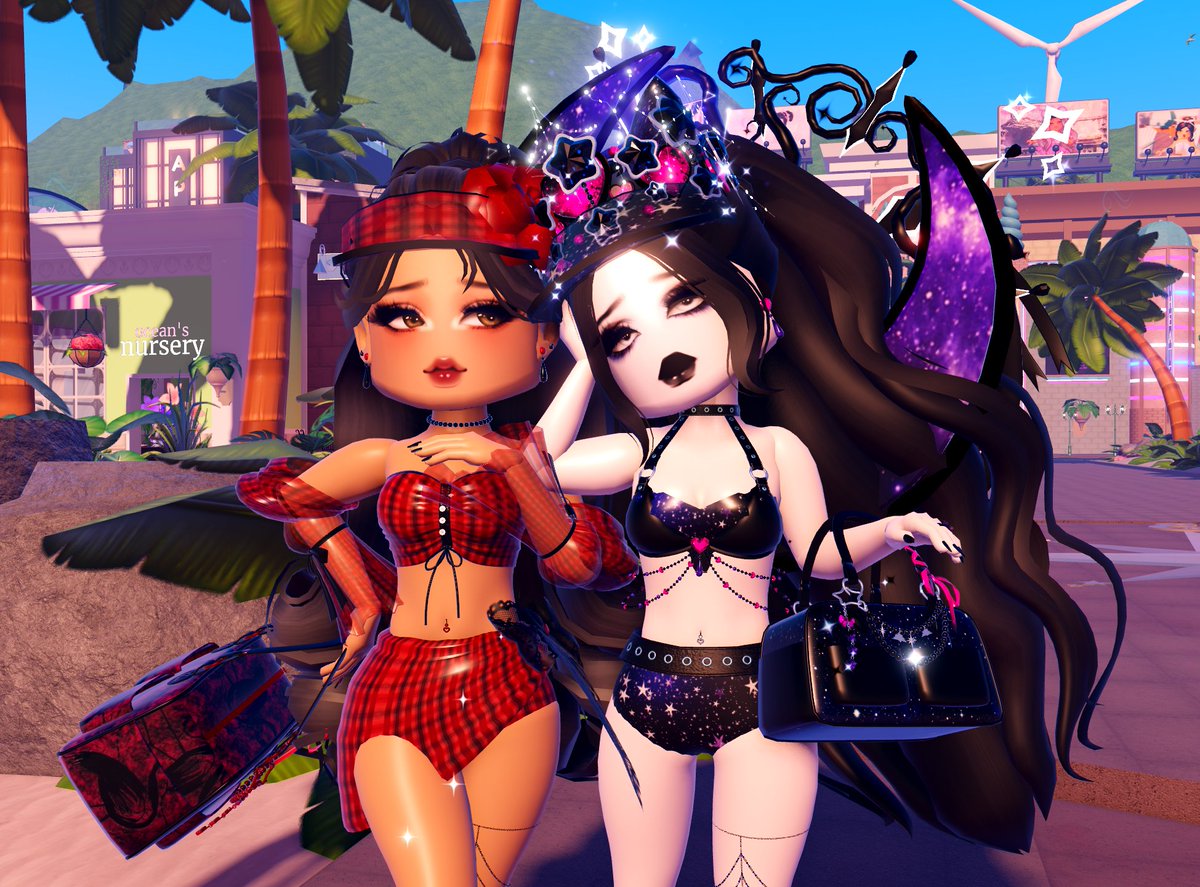 UniqueTiana9's tweet photo. Sun, sand and shopping plans~ ☀️🛍️
Delia + Veronica = perfect day out! 🖤

#RoyaleHigh 🏝️ https://t.co/jbAxptiPQO