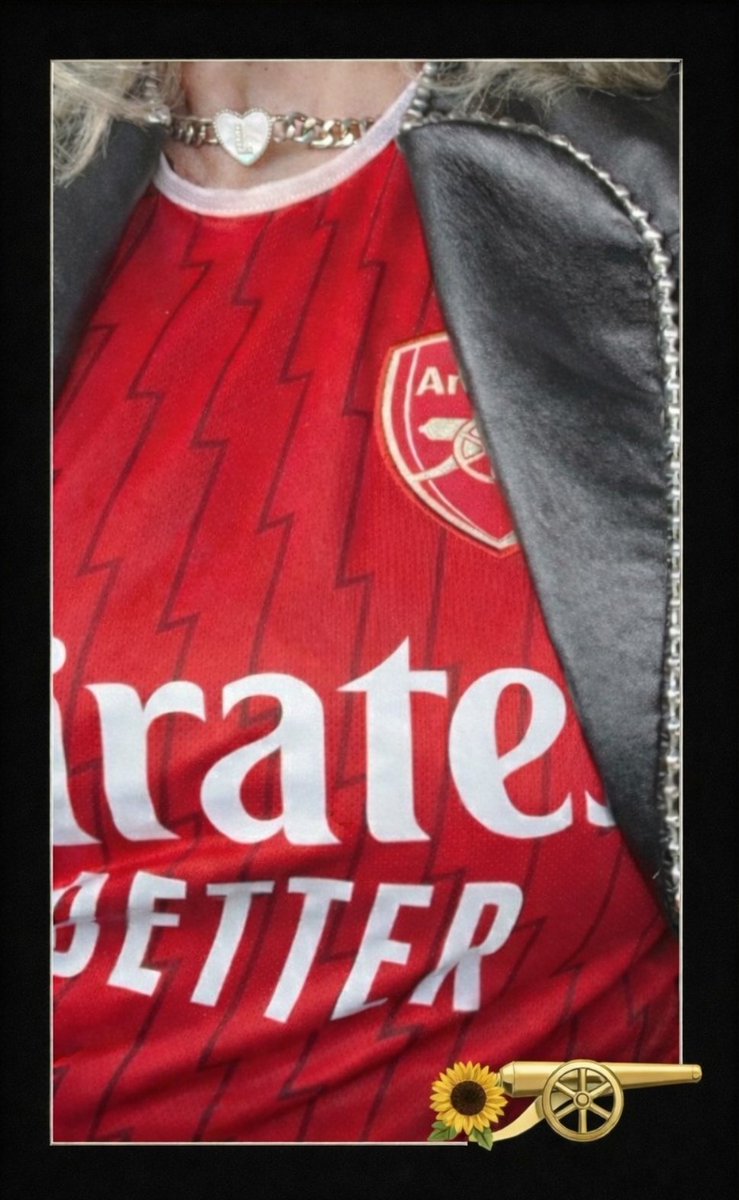 Røxy ❤🤍🌻 tweet media