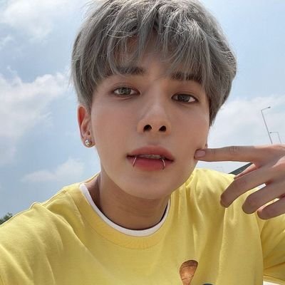 Uzay ✘ txt cb april 13th tweet media