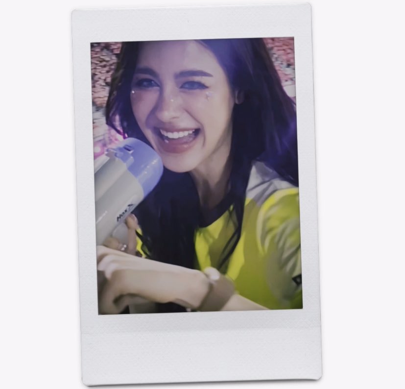 🐰🪽 tweet media