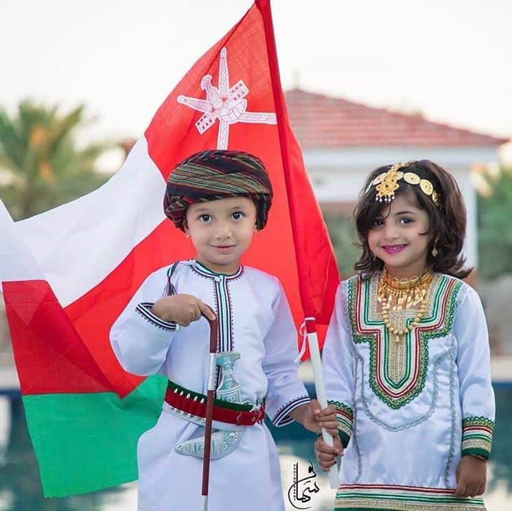 M 📚🇴🇲 tweet media