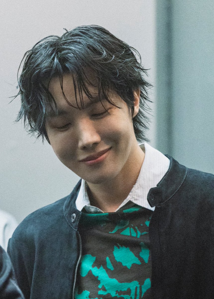 HobiCasa ⊙⊝⊜ARIRANG l🏊‍♂️🔴 YOUR, MY HOPE💖👟 tweet media