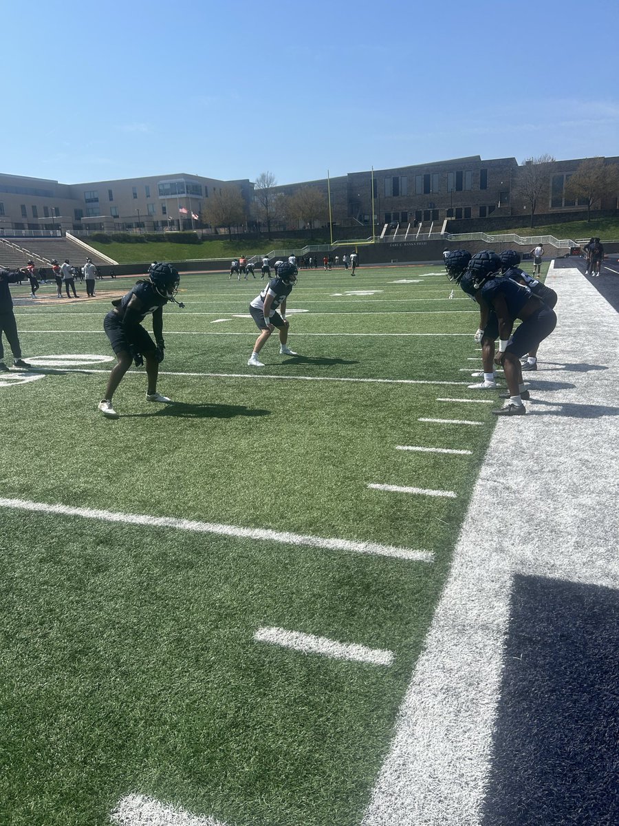 judah_kamara's tweet photo. Had a great time at @MSUBearsFB today! Thank you @CoachSewell_MSU for the great experience can’t wait to be back. @RawMeat_FB @VaJagsPrez @coachlsellers @CoachKernisky https://t.co/xf7PBDqL2y