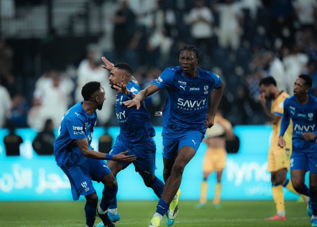 فقط فايز tweet media