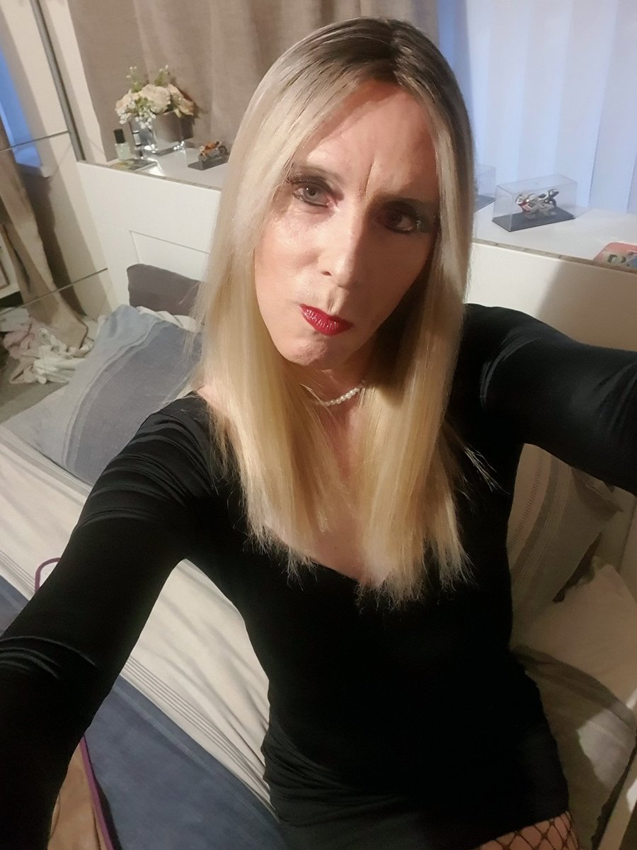 Kelly Silk tweet media