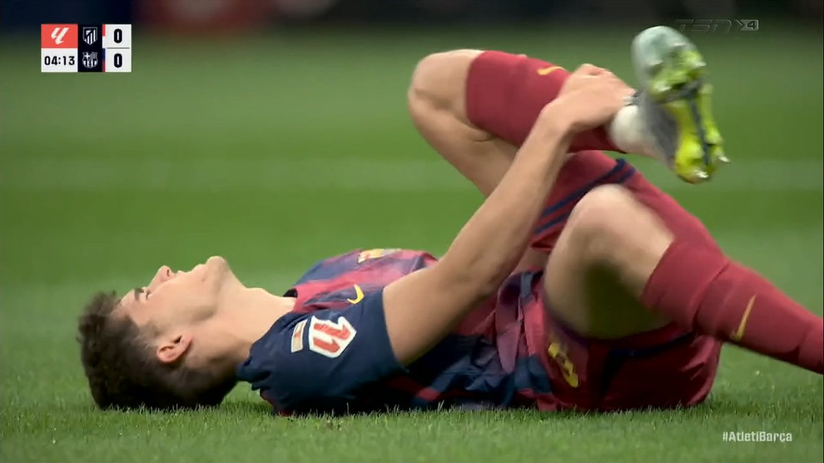 Abokr10's tweet image. تدخل كوكي على كوبارسي 🤬