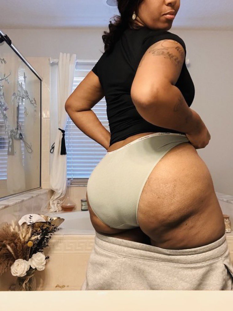 Merceymama's tweet photo. Can I be your sugar mama’s ❤️😘💋 https://t.co/lFhBDPMNU7 https://t.co/xmT8okDPaR