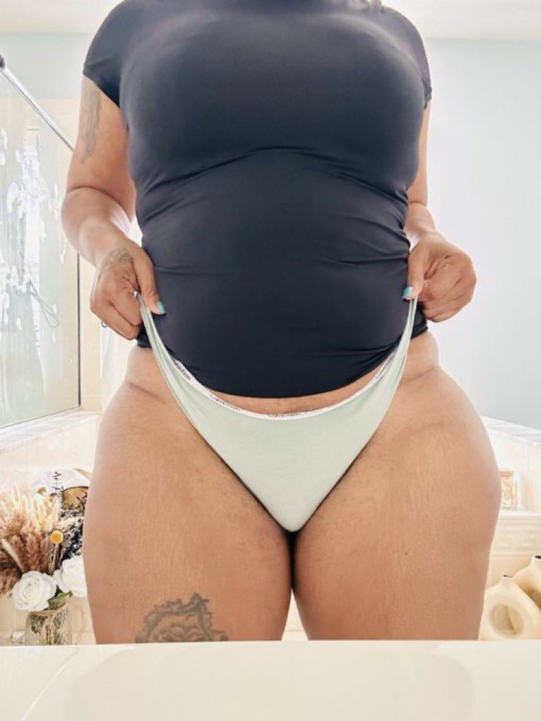 Merceymama's tweet photo. Can I be your sugar mama’s ❤️😘💋 https://t.co/lFhBDPMNU7 https://t.co/xmT8okDPaR
