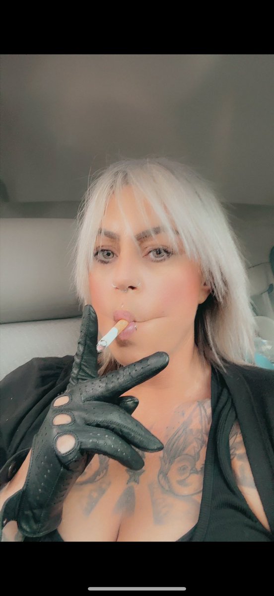 GoddessKSmokes's tweet image. Puffin away while out running some errands! Fuck you but have a nice day! #smokingfetish #glovefetish #cigarette #leathergloves #blondesmoker #sexysmoking #capnolagnia #fillingthelungs #cheekhollowing