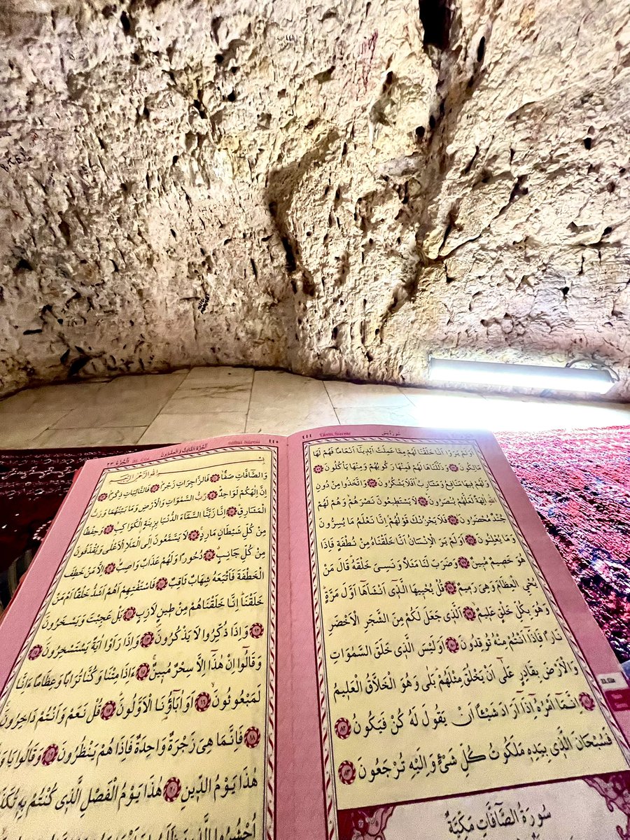 obirmercan's tweet photo. #huzuronline 🤲🏻🤍✨
Kalbe şifa ALLAH 🤍 https://t.co/nQWLFQziFl