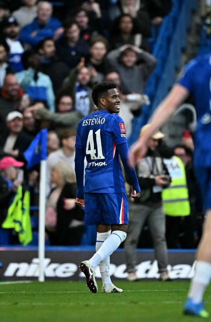 SINGLE ⚡ tweet media