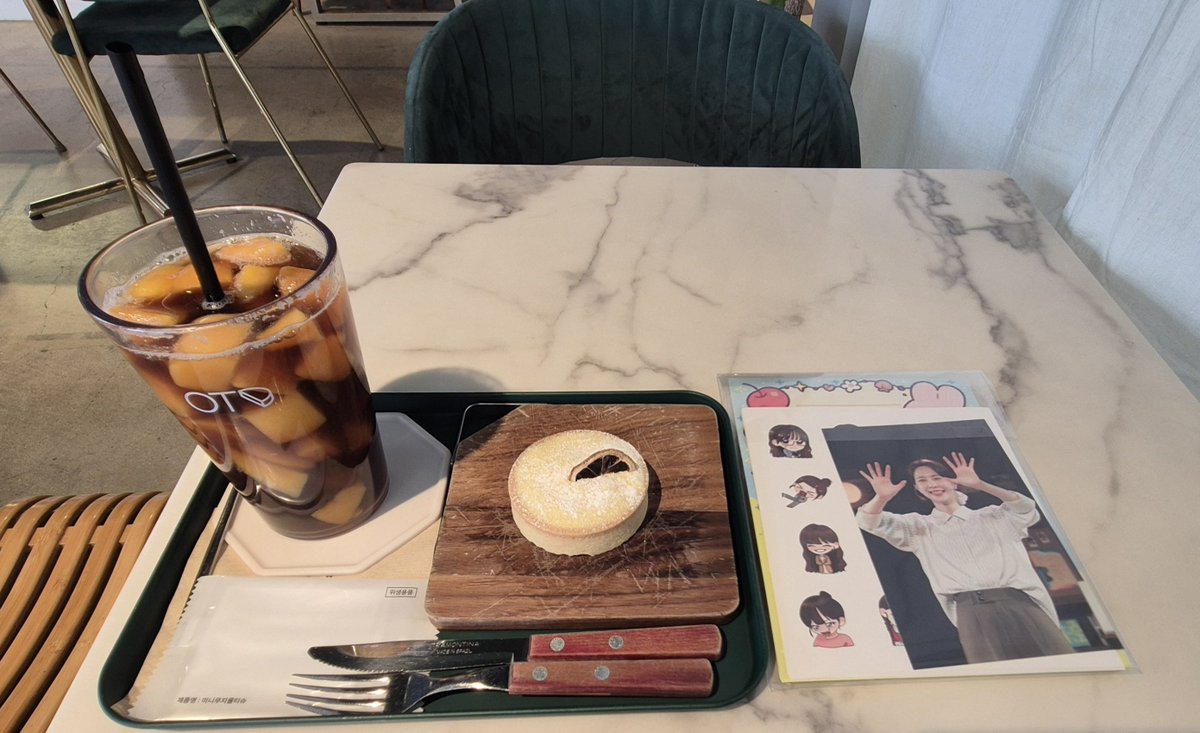 GgodeugiOvO's tweet photo. 햄탄절 당사자보다 더 행복한 햄탄절 보내게 해주신 생카 주최하신 분들 감사드리구요 카페가 맛있고 세트가 예뻤어요 ^.^ 다들 고생 많으셨습니다👍

#햄_하나로_매일이_새로워져 https://t.co/L89ZF9hwgx