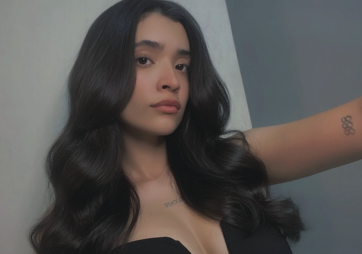 Nessa tweet media