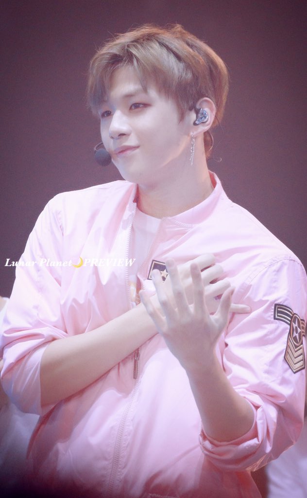 With Kang Daniel Thailand tweet media