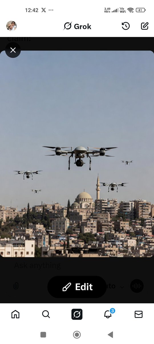 NeerazKumar's tweet photo. #Iran's #Army says it has conducted retaliatory #drone #strikes targeting Ben Gurion International Airport in #TelAviv, #Israel. - Iranian State Media
#IranWar‌ #Israël https://t.co/MTkEC0OlYh