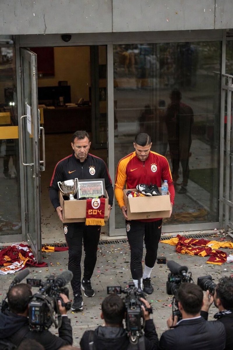 LeonsPride tweet media