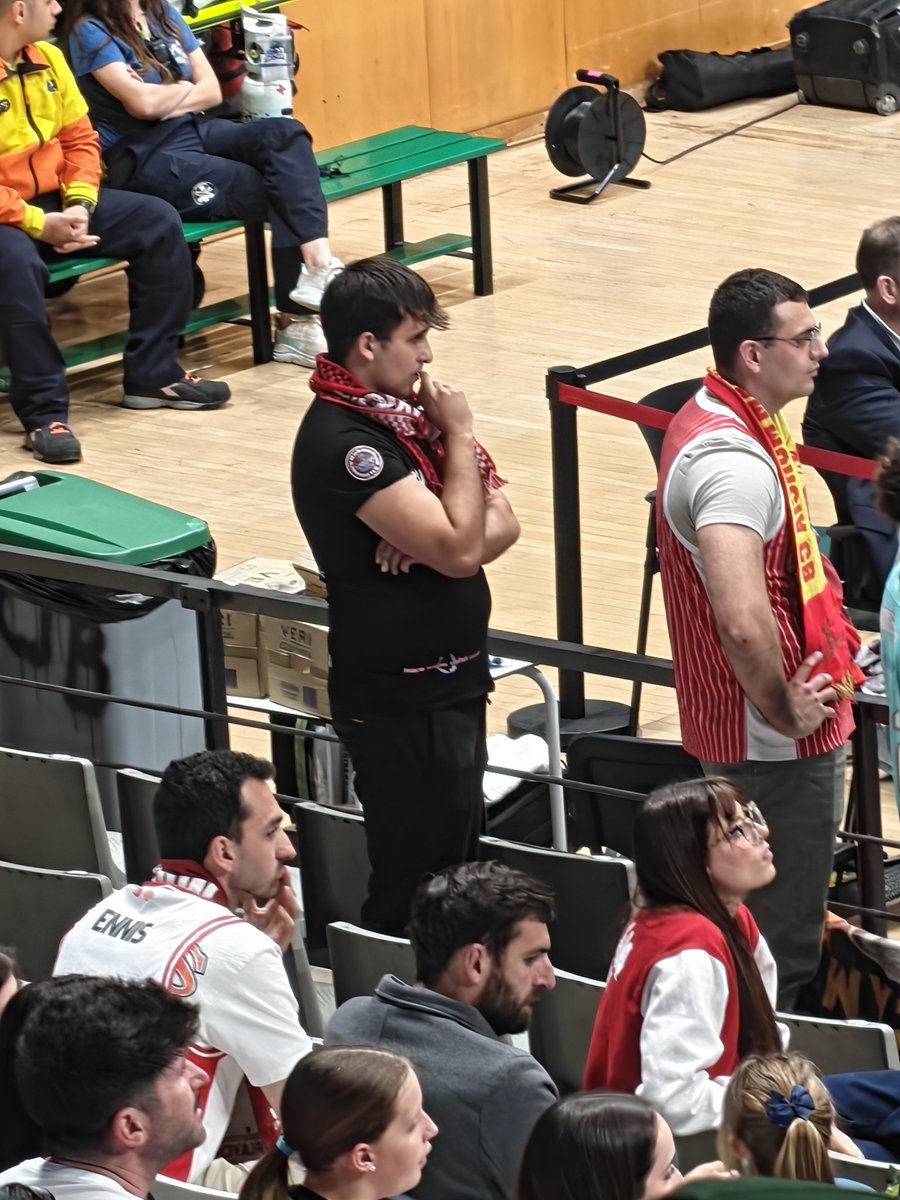 🦖Zabrios 🟢⚫ tweet media