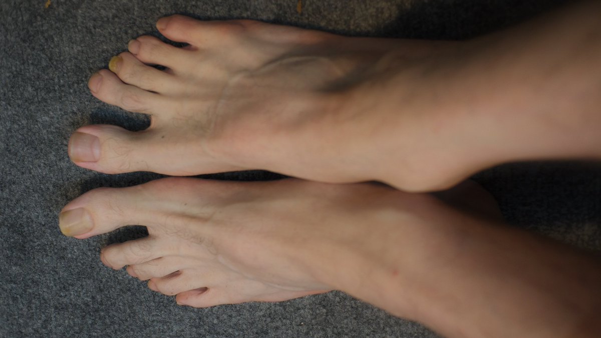 Feet&Meat tweet media