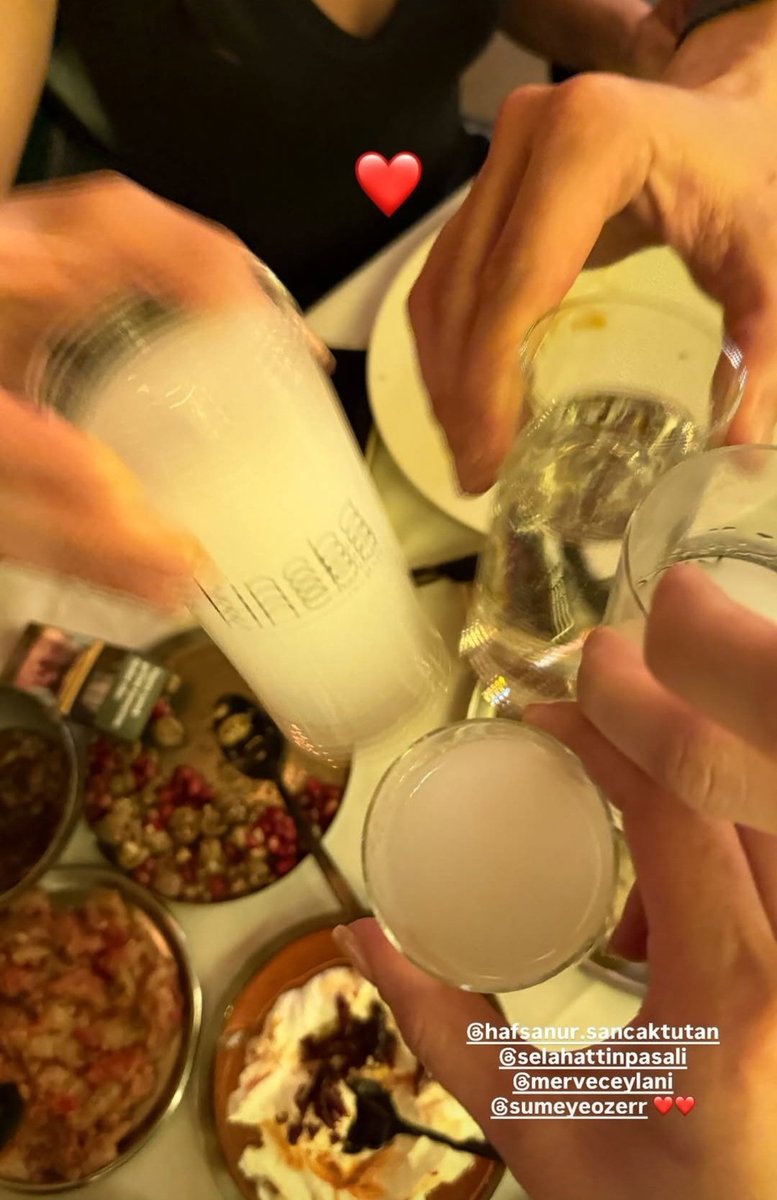 ✨️🌸 tweet media