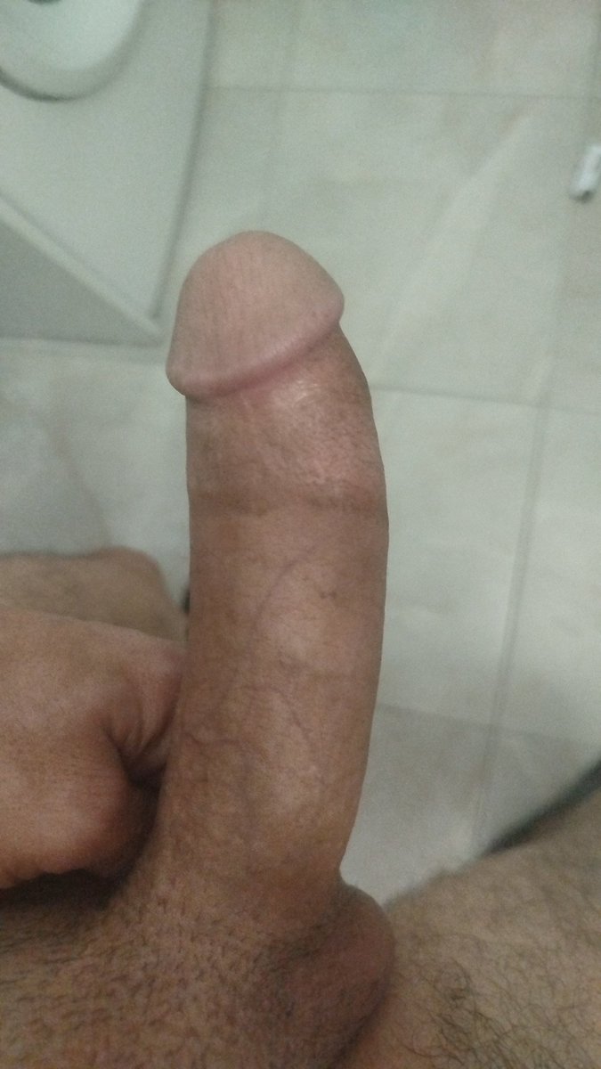 eki194866's tweet photo. @Denemenlazm Selam ben akın İzmir den 

Genç masör um 

Deneyimim var 

Yaşım 27 
Boy 1.78 https://t.co/edIIMlnbEp