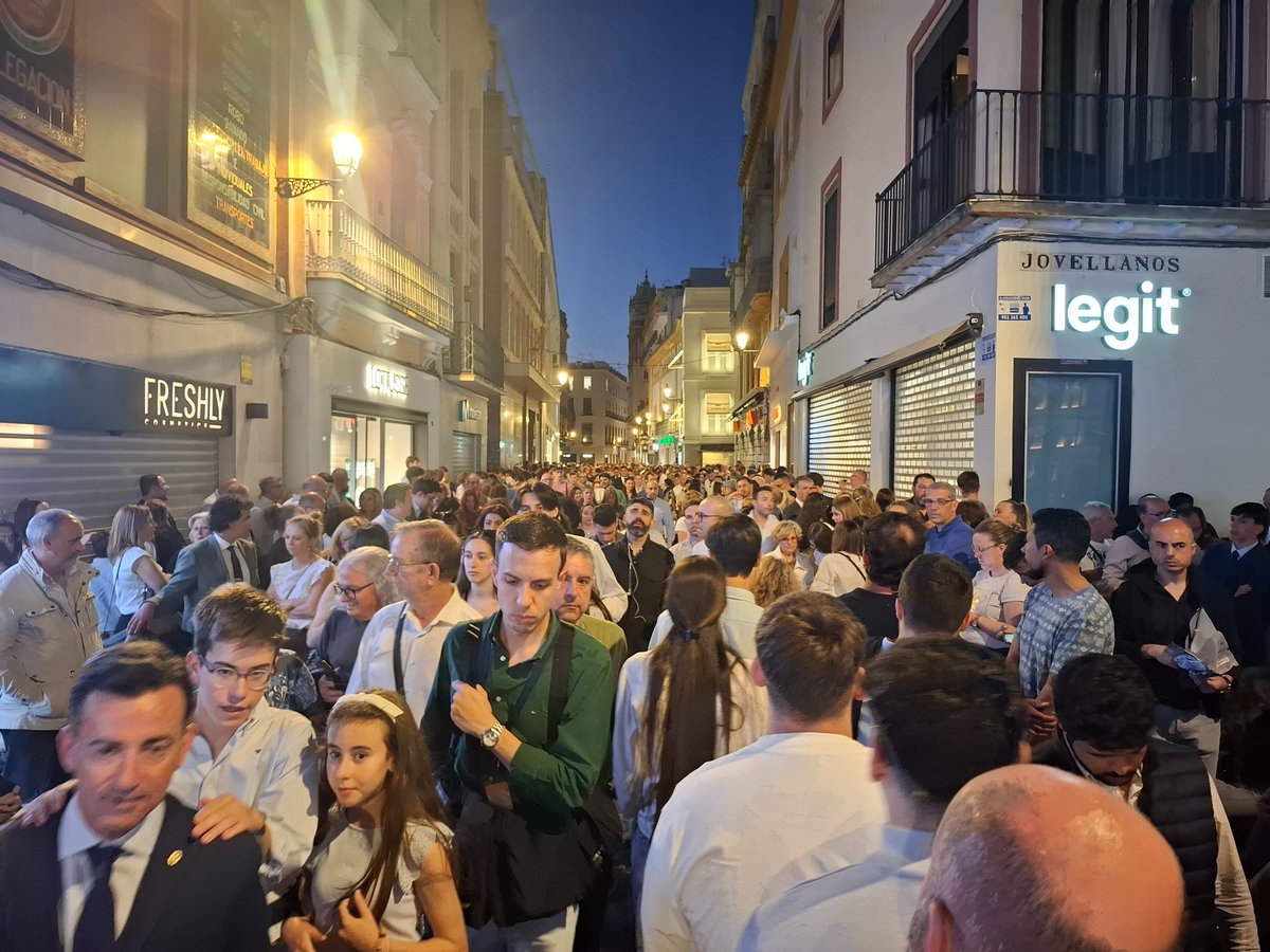 Curro Bono tweet media