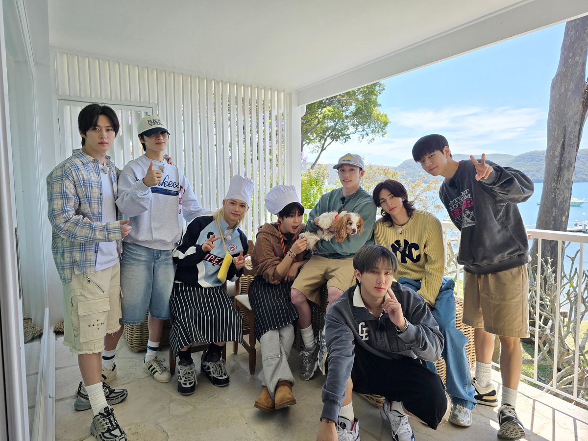 min ' | ~ VIO A SKZ tweet media