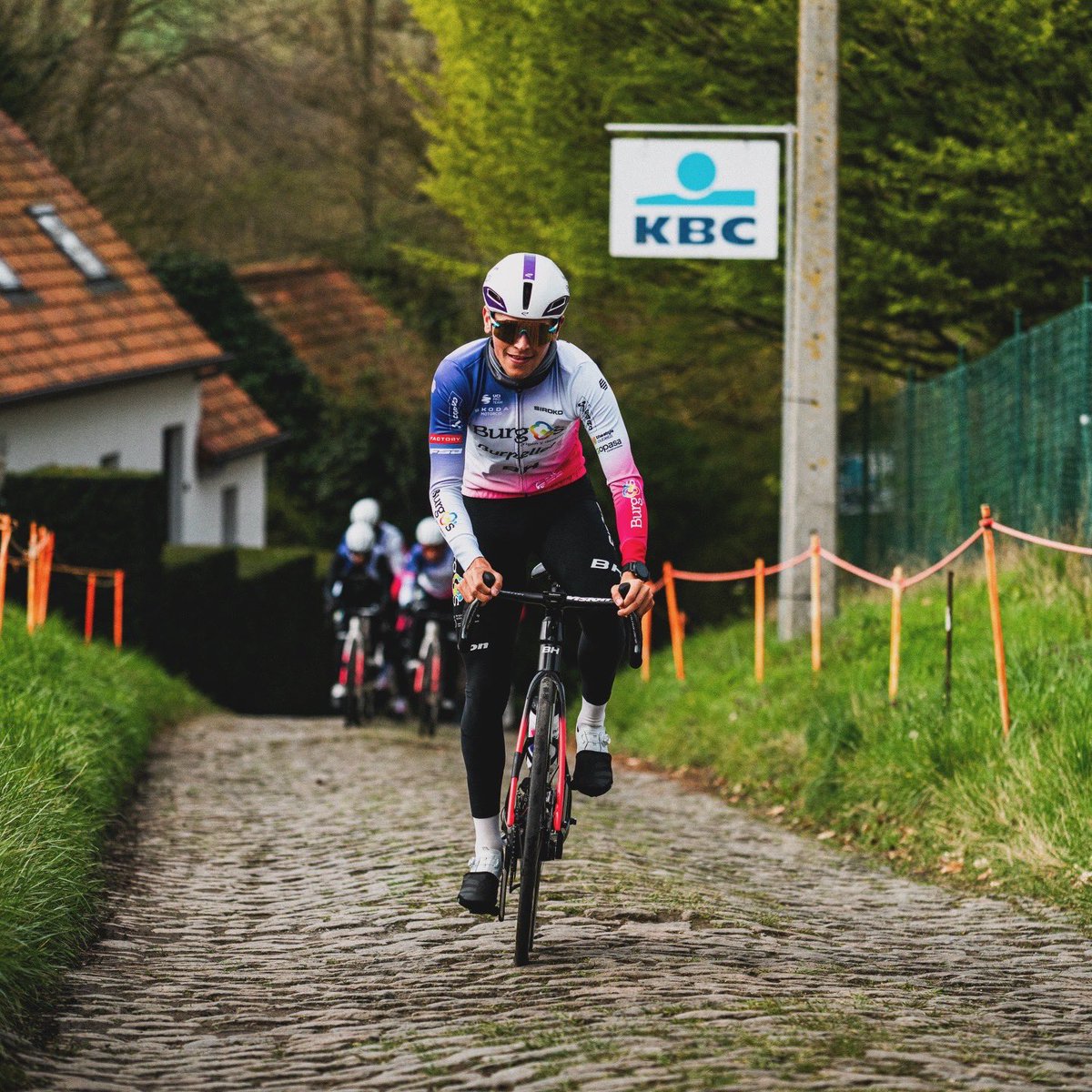 Hugo de la Calle tweet media