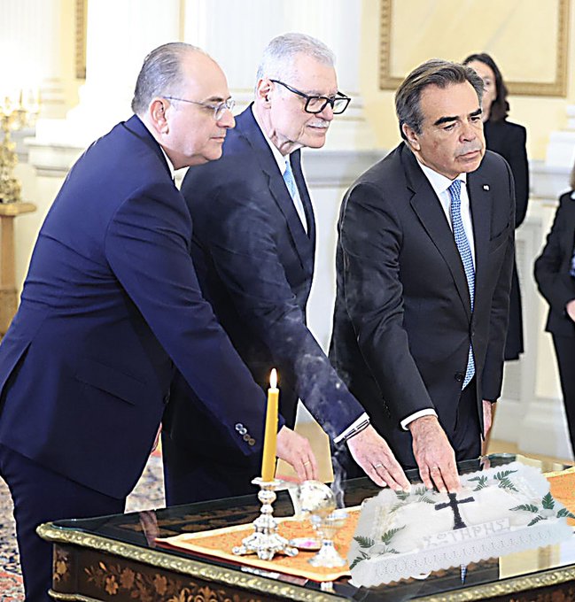 💥kako koritsi💥 tweet media