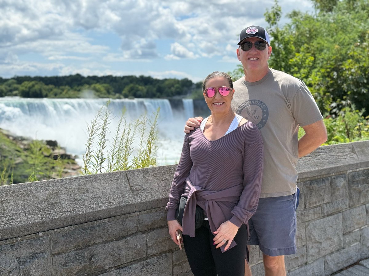 Eric Hug tweet media