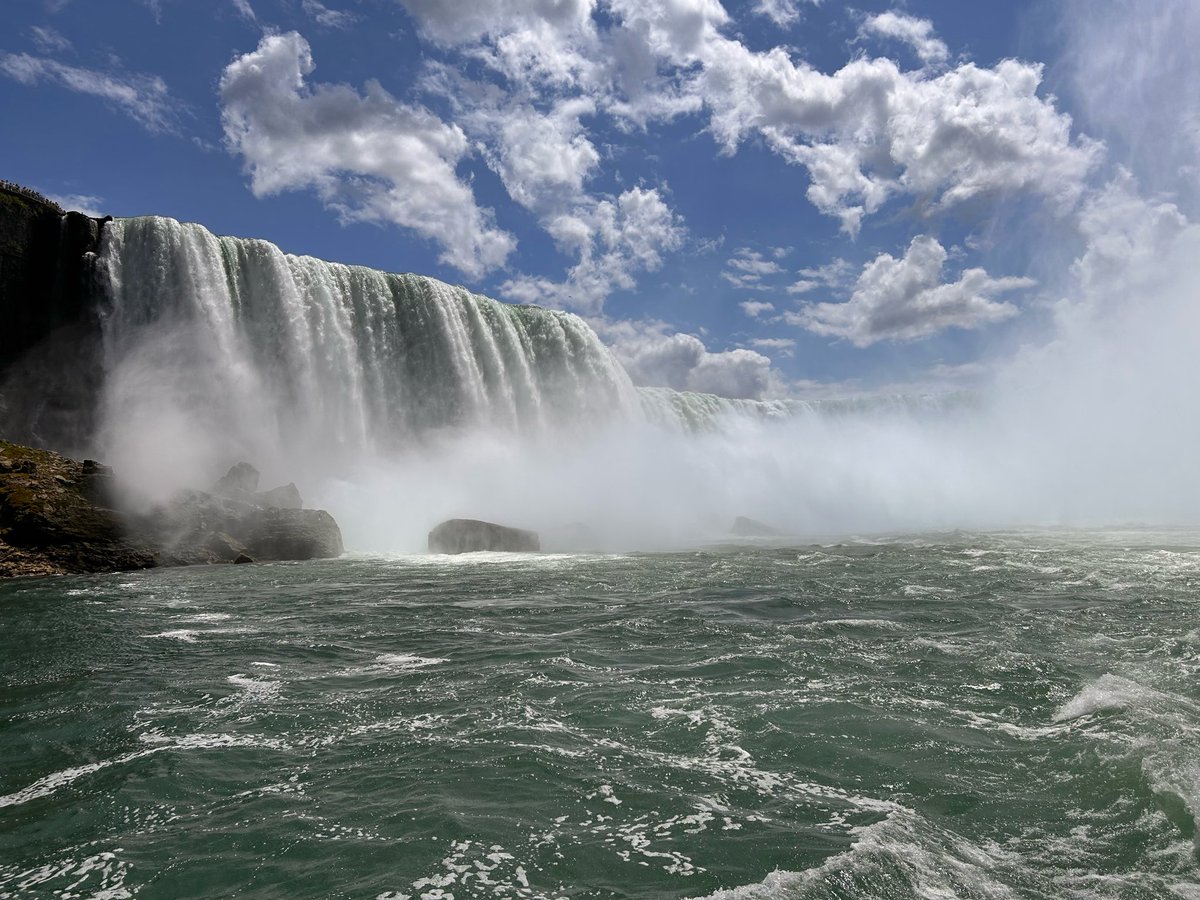 Eric Hug tweet media