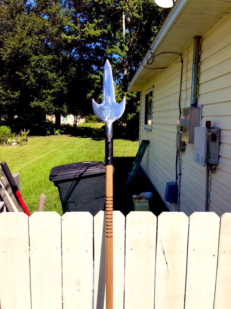 TheBlademaker tweet media