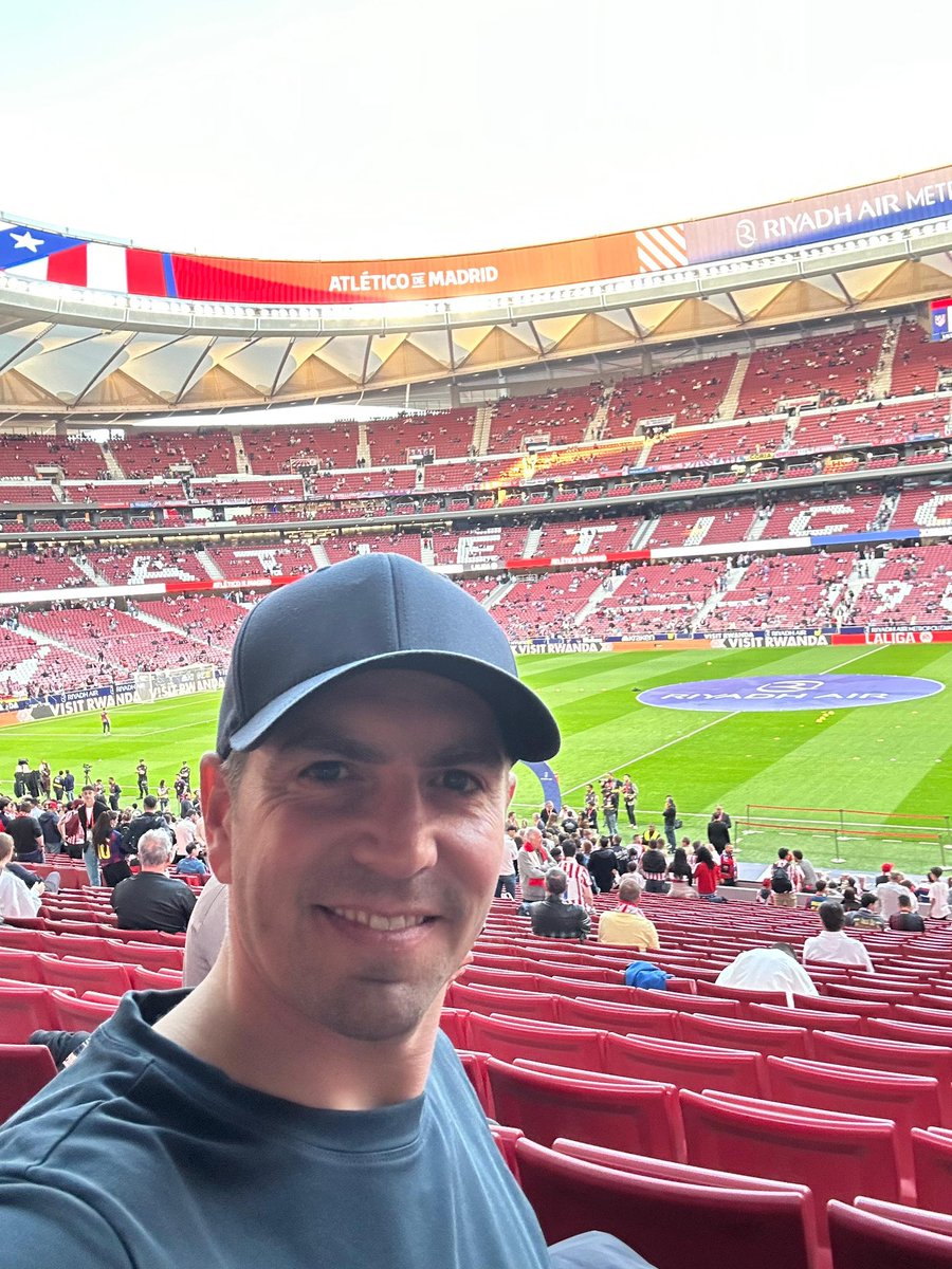 Philipp Lahm tweet media