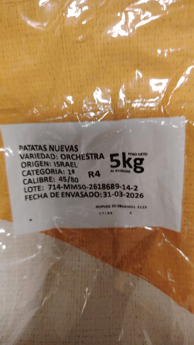 belldandi2's tweet photo. Sabéis que las patatas del Mercadona son de Israel? Menudo sorpreson. No había un embargo? Quizás Jun Roig no se ha enterado? https://t.co/LQ0FeuFTcU