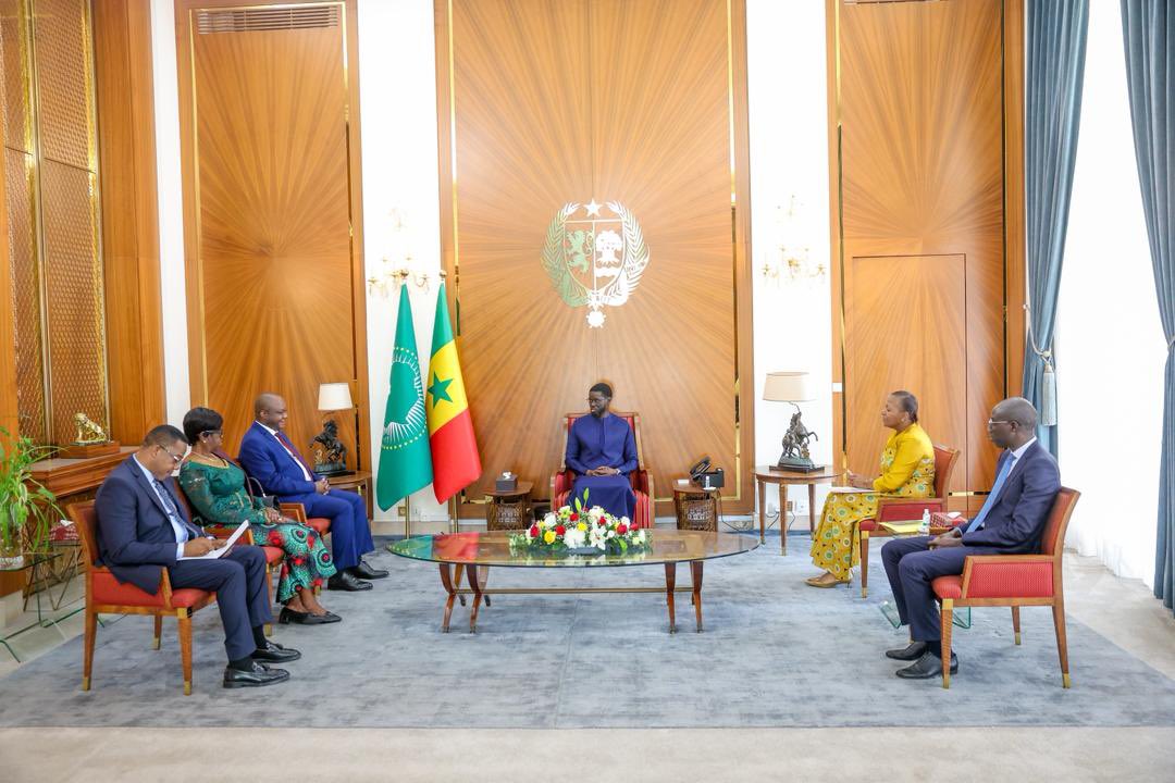 Francophonie : la RDC mobilise le Sénégal autour de sa candidature à l’OIF.

Porteur d’un message personnel de Son Excellence Félix-Antoine Tshisekedi Tshilombo, le Ministre délégué près le Ministre des Affaires étrangères chargé de la Francophonie et de la Diaspora congolaise,