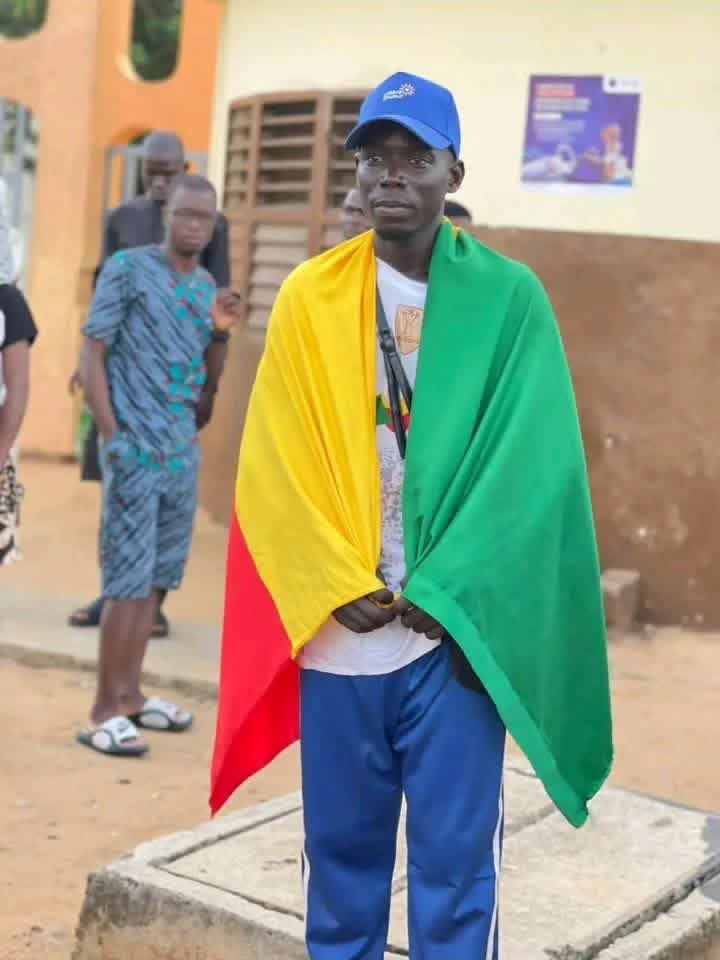 CritikMag tweet media