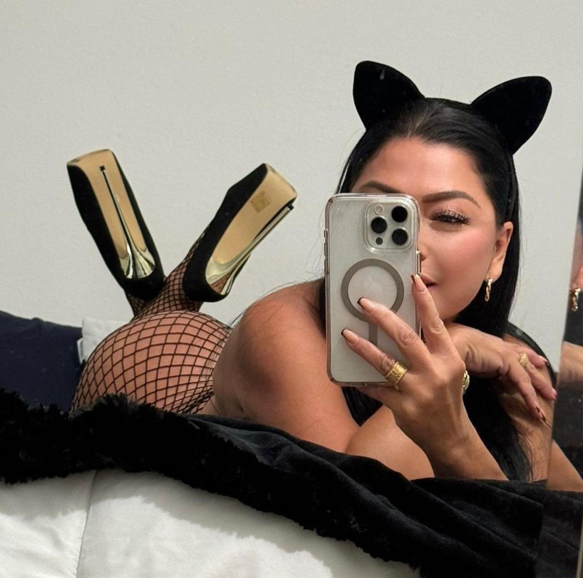 MiaStarxxx2025's tweet photo. Happy Easter 🐣❤️ https://t.co/G19eTeTxX6