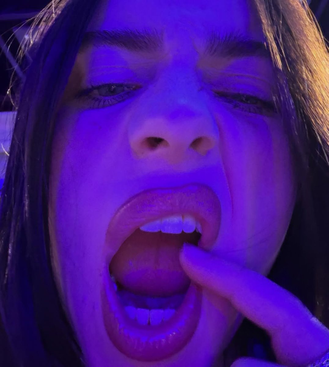 ‍ ‍ ‍‍ ‍ ‍ ‍ ‍‍ ‍𝐁𝐈𝐋𝐋𝐈𝐄 / not @billieeilish tweet media