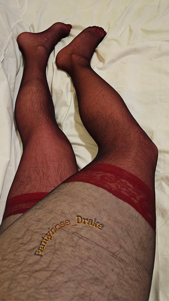 Pantyhose_Drake's tweet photo. Do you love layers?
Red stockings and black sheer pantyhose (tights)
RT for more 😈🔥
#pantyhose #pantyhosefetish #nylons #nylonsfetish #tights #tightsfetish #blackpantyhose #blacknylons #blacktights #sheerpantyhose #sheernylons #sheertights #redstockings #rednylons https://t.co/WRh3CNhIvw