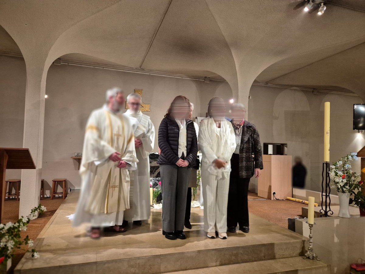 baptisée et communiée par la grâce et au nom de Dieu… Gloire à Jésus Christ ressuscité !! ALLÉLUIA ❤️❤️🙏🙏